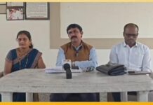 अपक्ष उमेदवार रुपाली नवनाथ ढोमे यांनी उमेदवारी अर्ज माघारी घेत डॉ सुभाष पोकळे यांना पाठिंबा